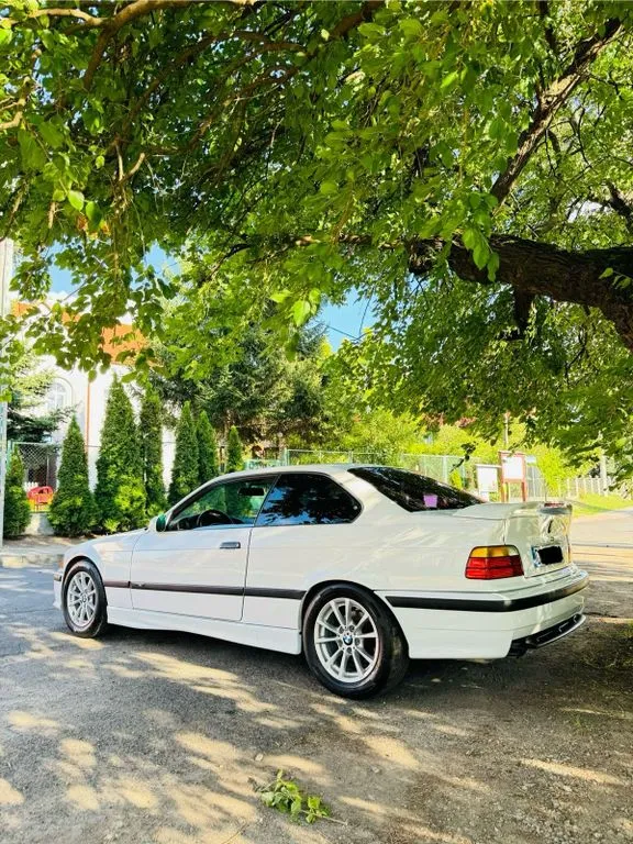 BMW 325