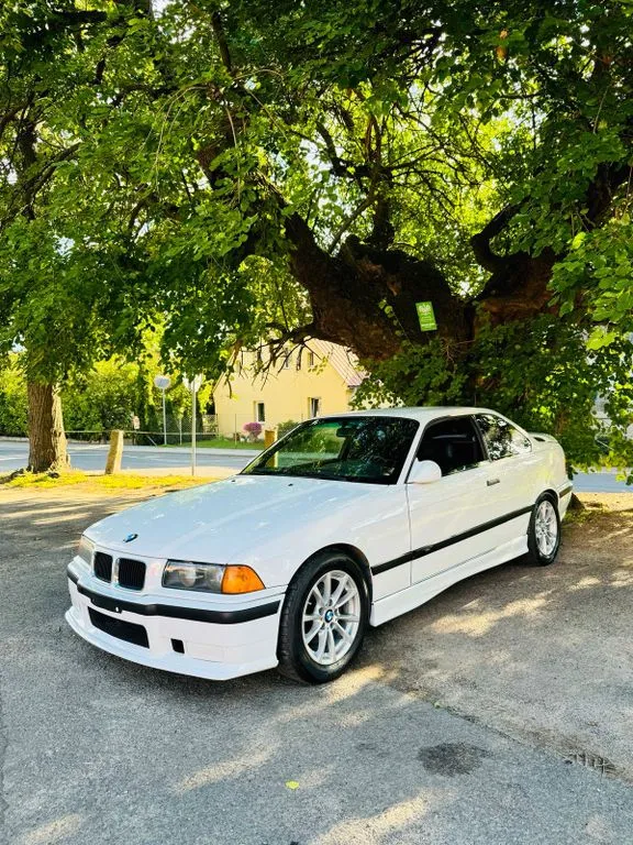 BMW 325