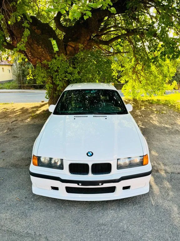 BMW 325
