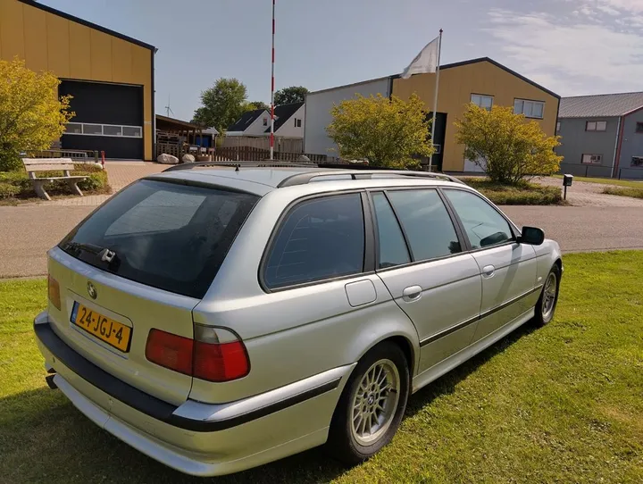 BMW 540