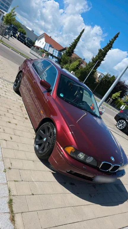 BMW 525