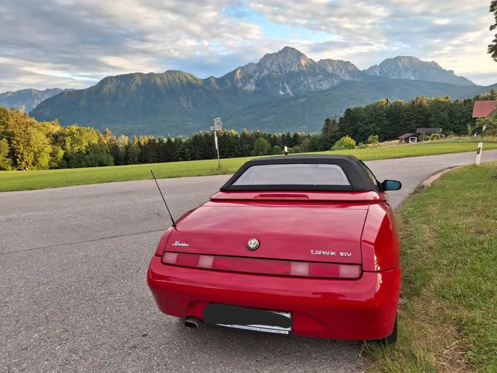 Alfa Romeo Spider