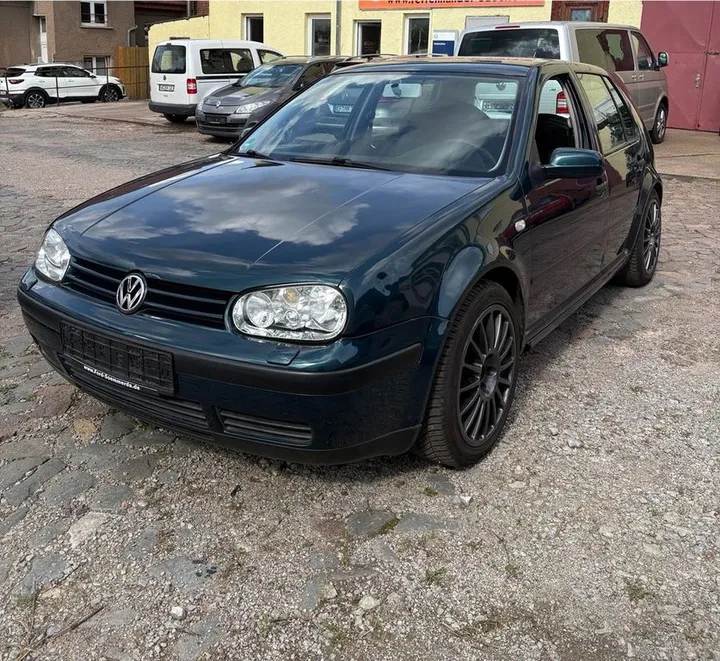 Volkswagen Golf