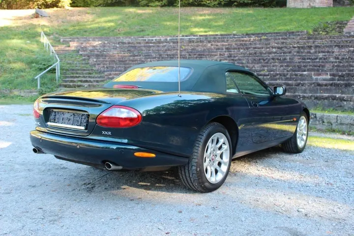Jaguar XKR