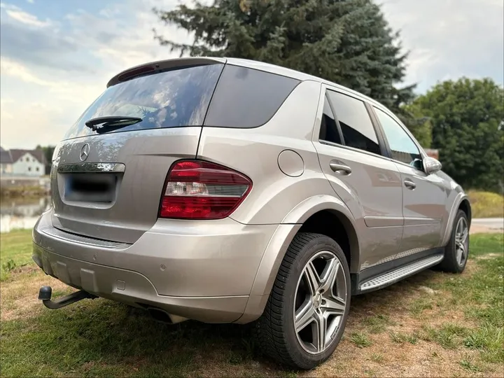 Mercedes-Benz ML 320