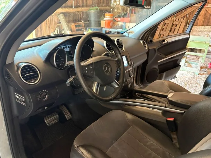 Mercedes-Benz ML 320