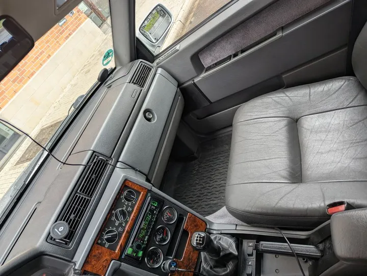 Volvo 945