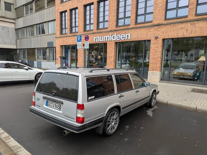 Volvo 945