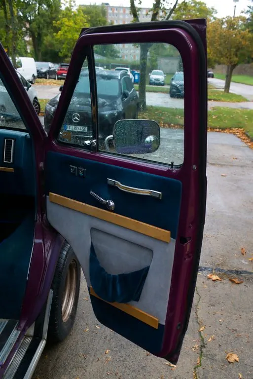 Chevrolet Chevy Van