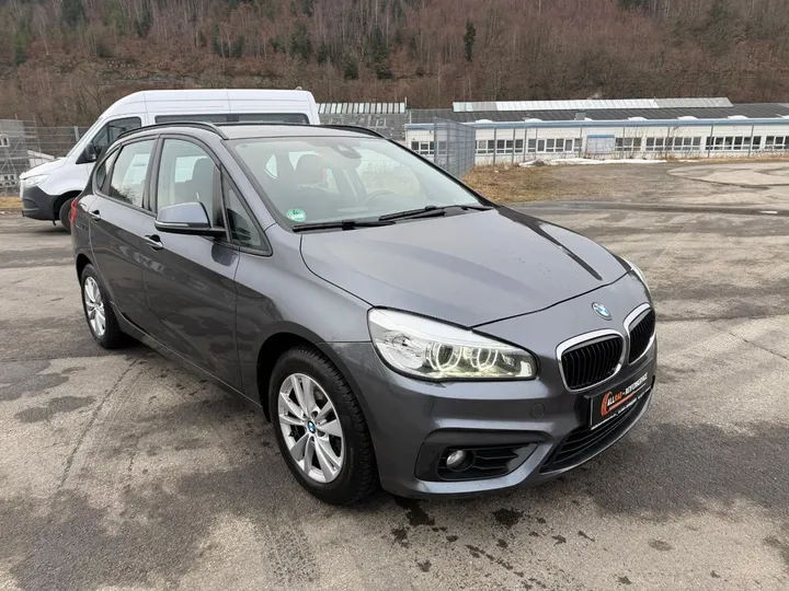 BMW 218