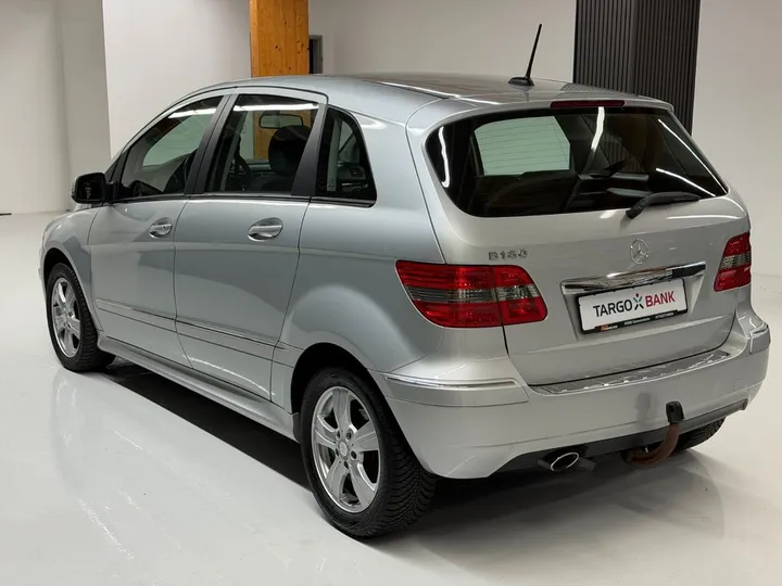 Mercedes-Benz B 160