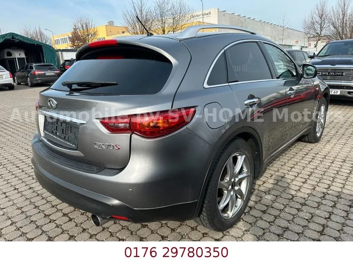 Infiniti FX