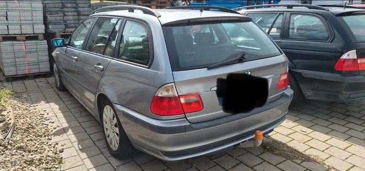 BMW 320