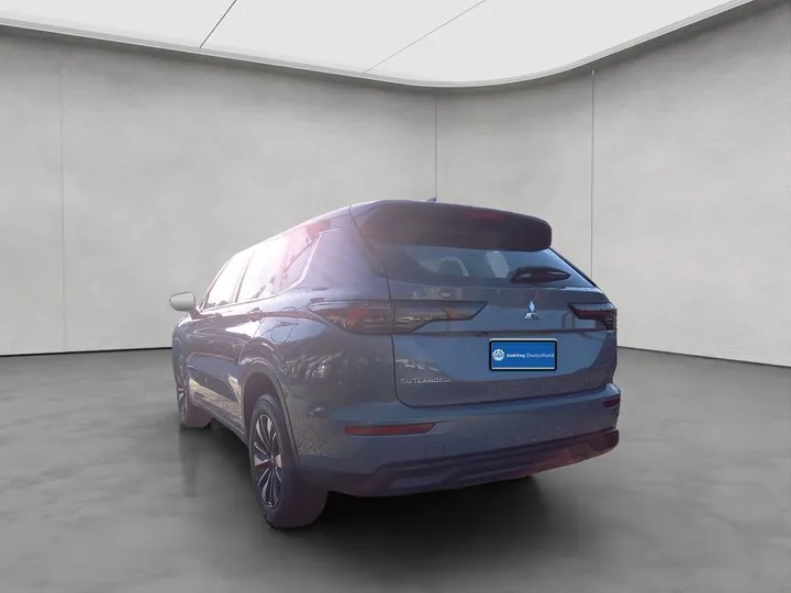Mitsubishi Plug-in Hybrid Outlander