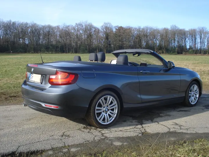 BMW 220
