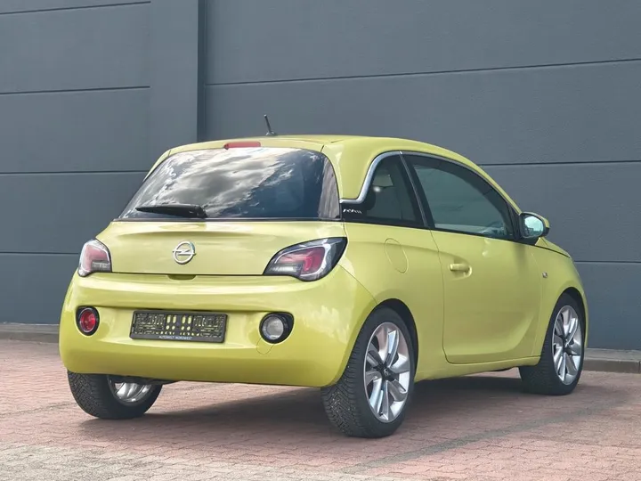 Opel Adam