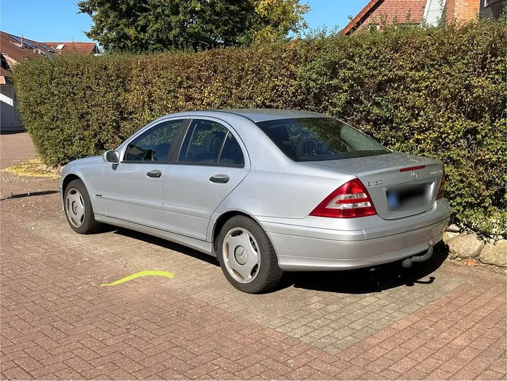 Mercedes-Benz C 180