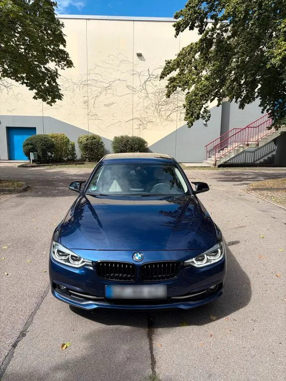 BMW 320