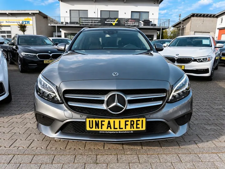 Mercedes-Benz C 220