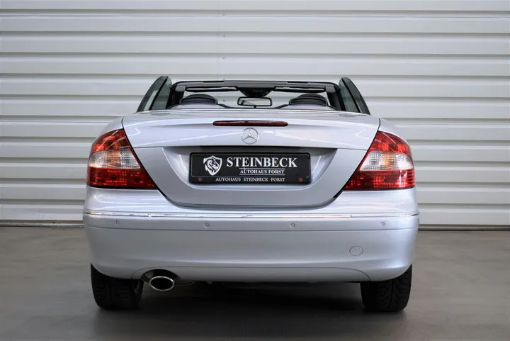 Mercedes-Benz CLK 200