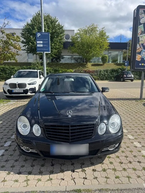 Mercedes-Benz E 220
