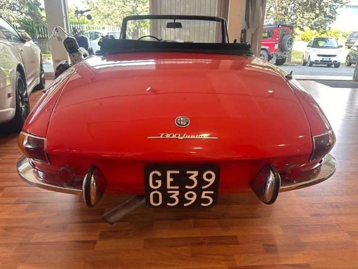 Alfa Romeo Spider