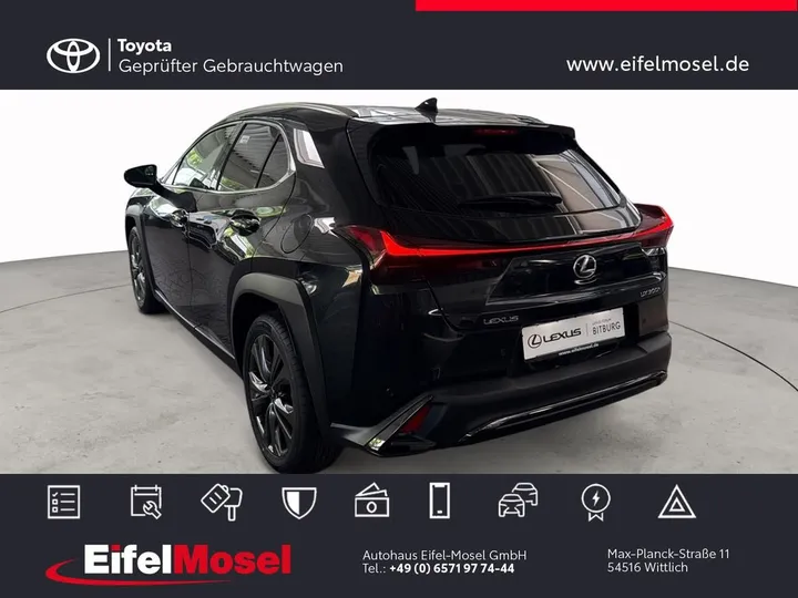 Lexus UX