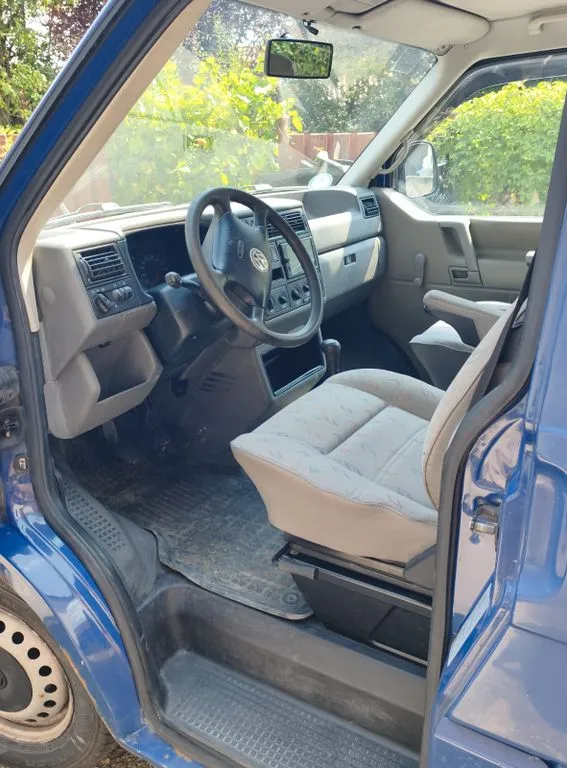 Volkswagen T4 Caravelle