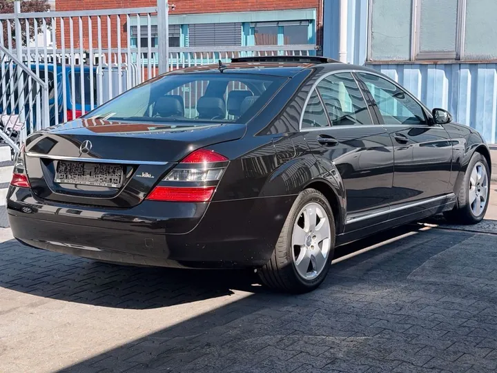 Mercedes-Benz S 320