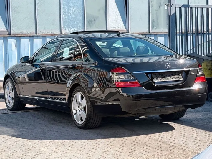 Mercedes-Benz S 320