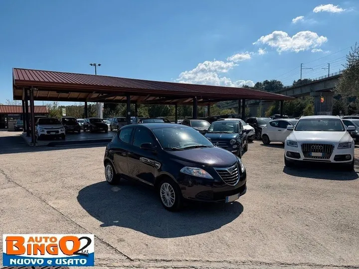 Lancia Ypsilon