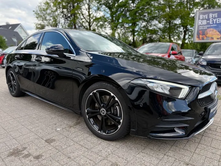 Mercedes-Benz A 220
