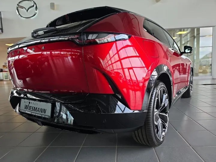 Mazda CX-6e