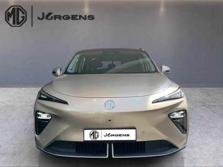 MG S6 EV