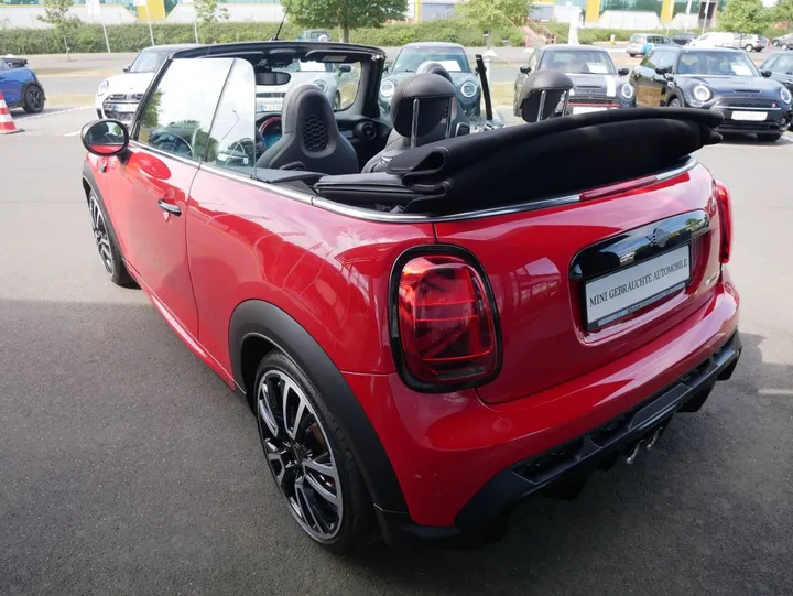 MINI John Cooper Works Cabrio