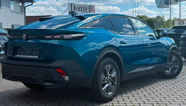 Peugeot 408