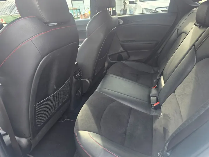 Kia pro cee'd / ProCeed