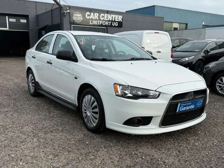 Mitsubishi Lancer