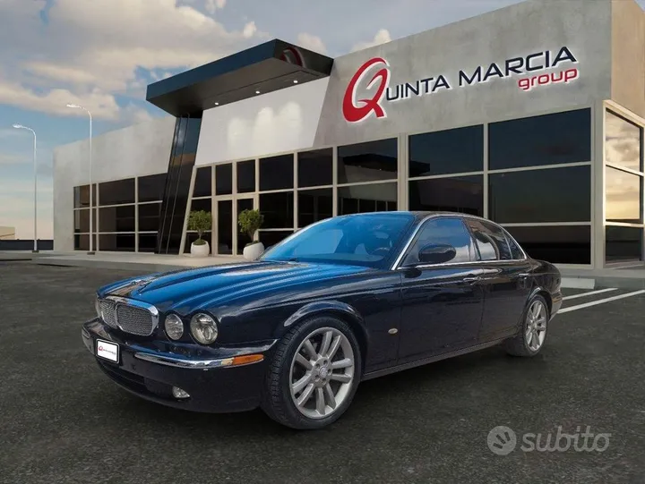 Jaguar XJ