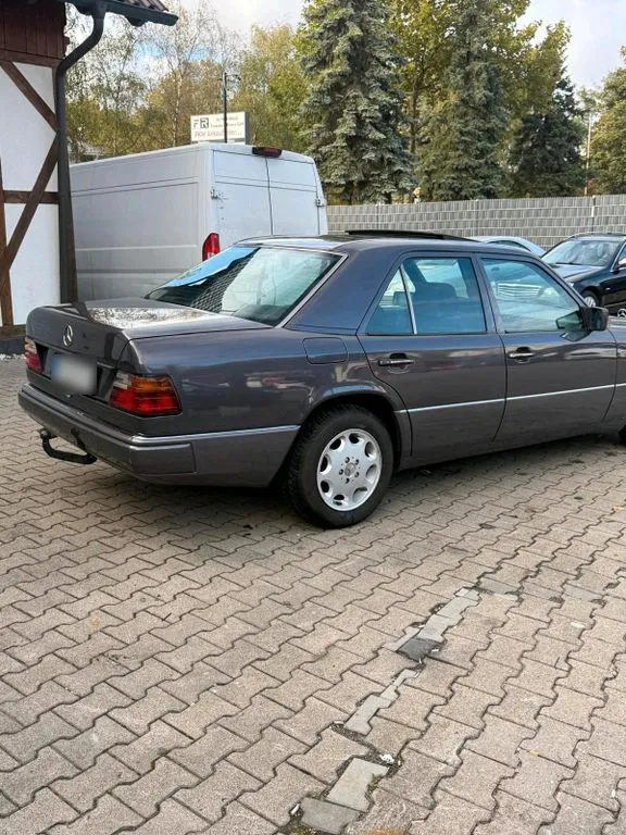 Mercedes-Benz 300