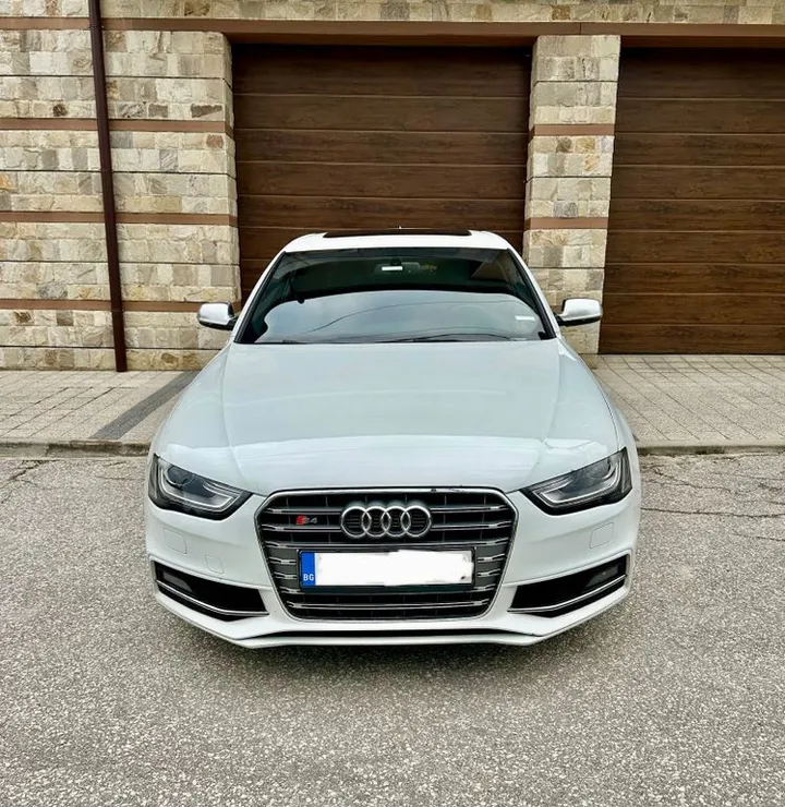 Audi S4