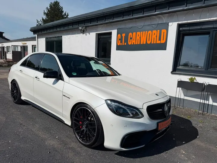 Mercedes-Benz E 63 AMG