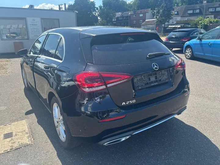 Mercedes-Benz A 250