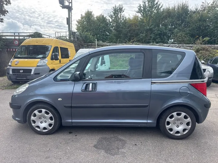 Peugeot 1007
