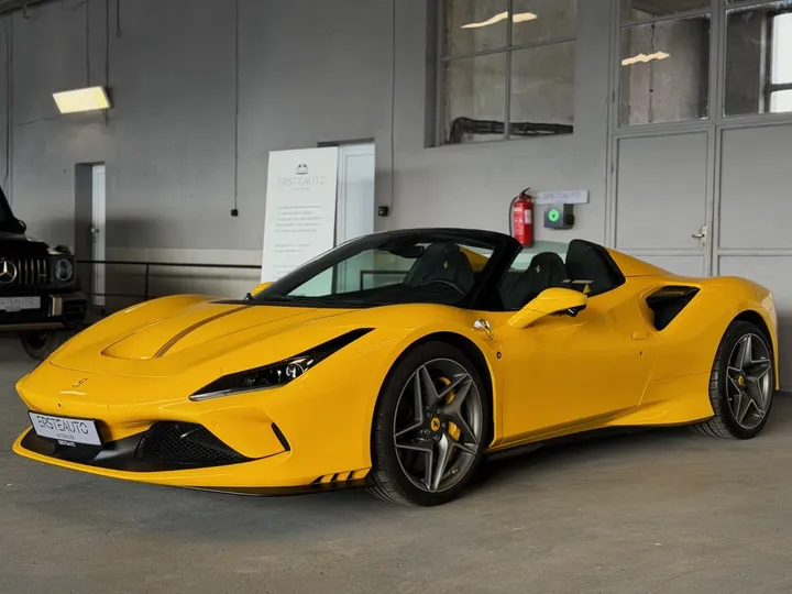 Ferrari F8