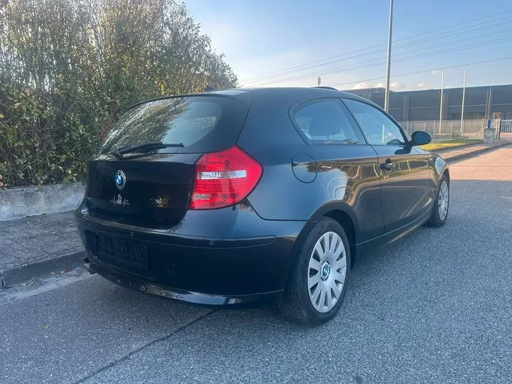 BMW 120