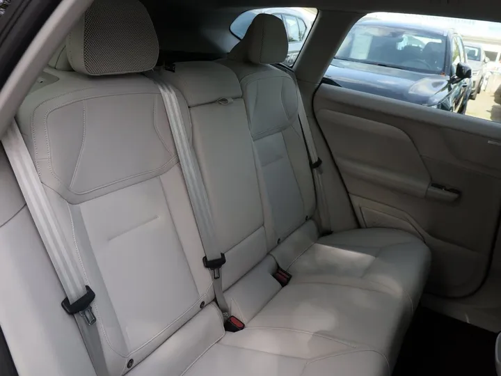 Volvo EX60