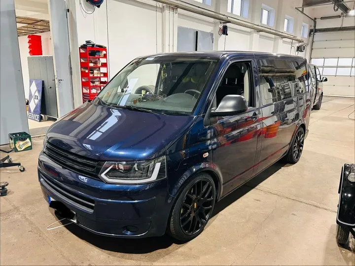 Volkswagen T5 Caravelle