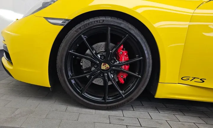 Porsche 718