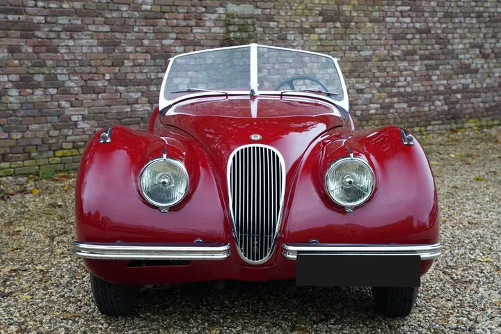Jaguar XK